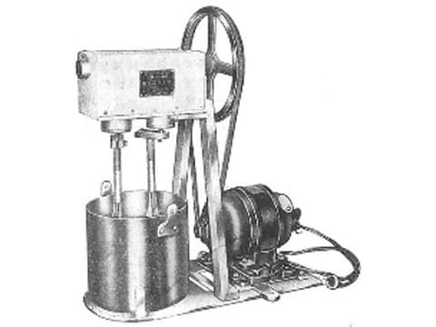 初期型ミルク撹拌機