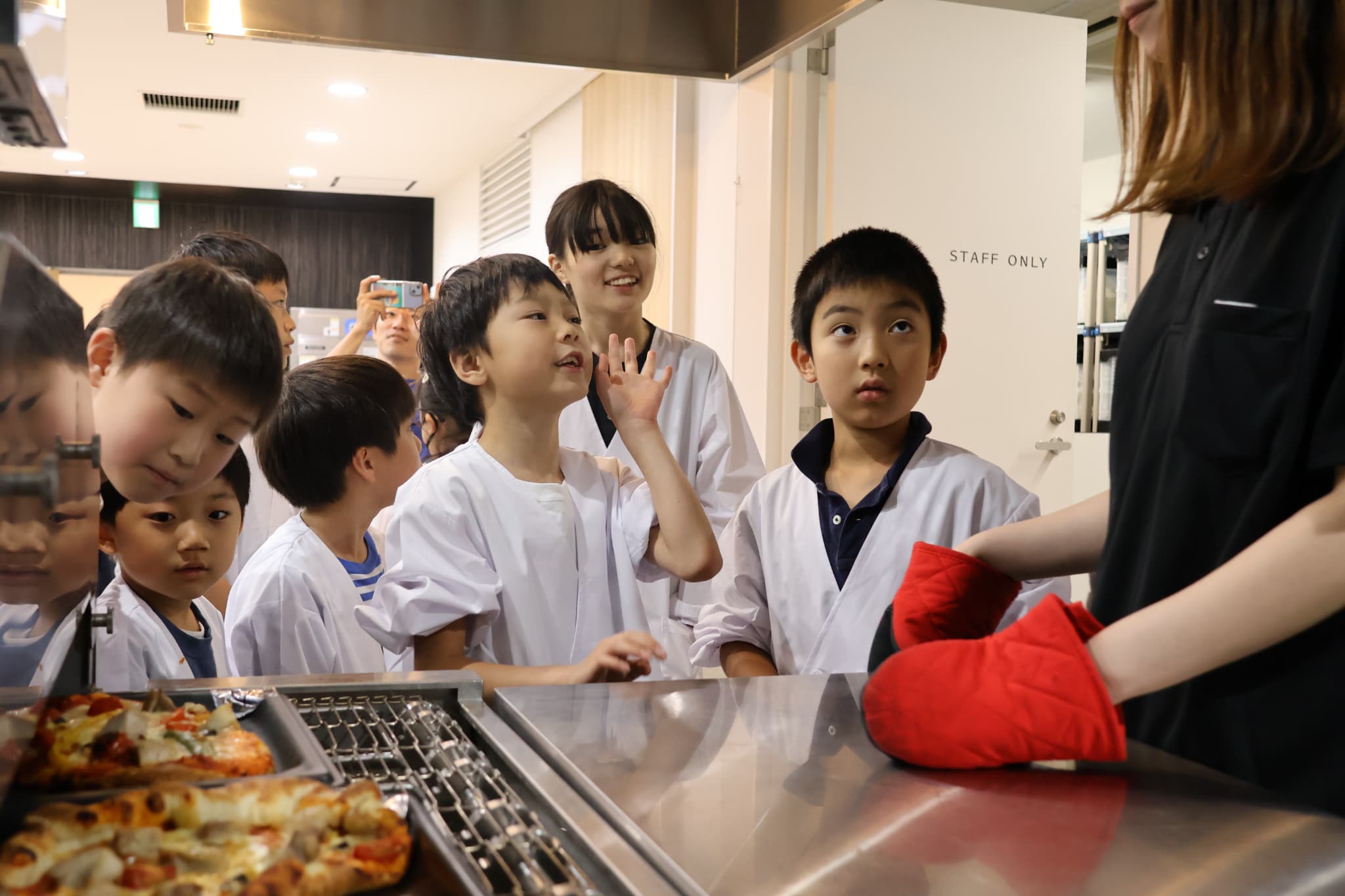 「はい!僕のピザです!」