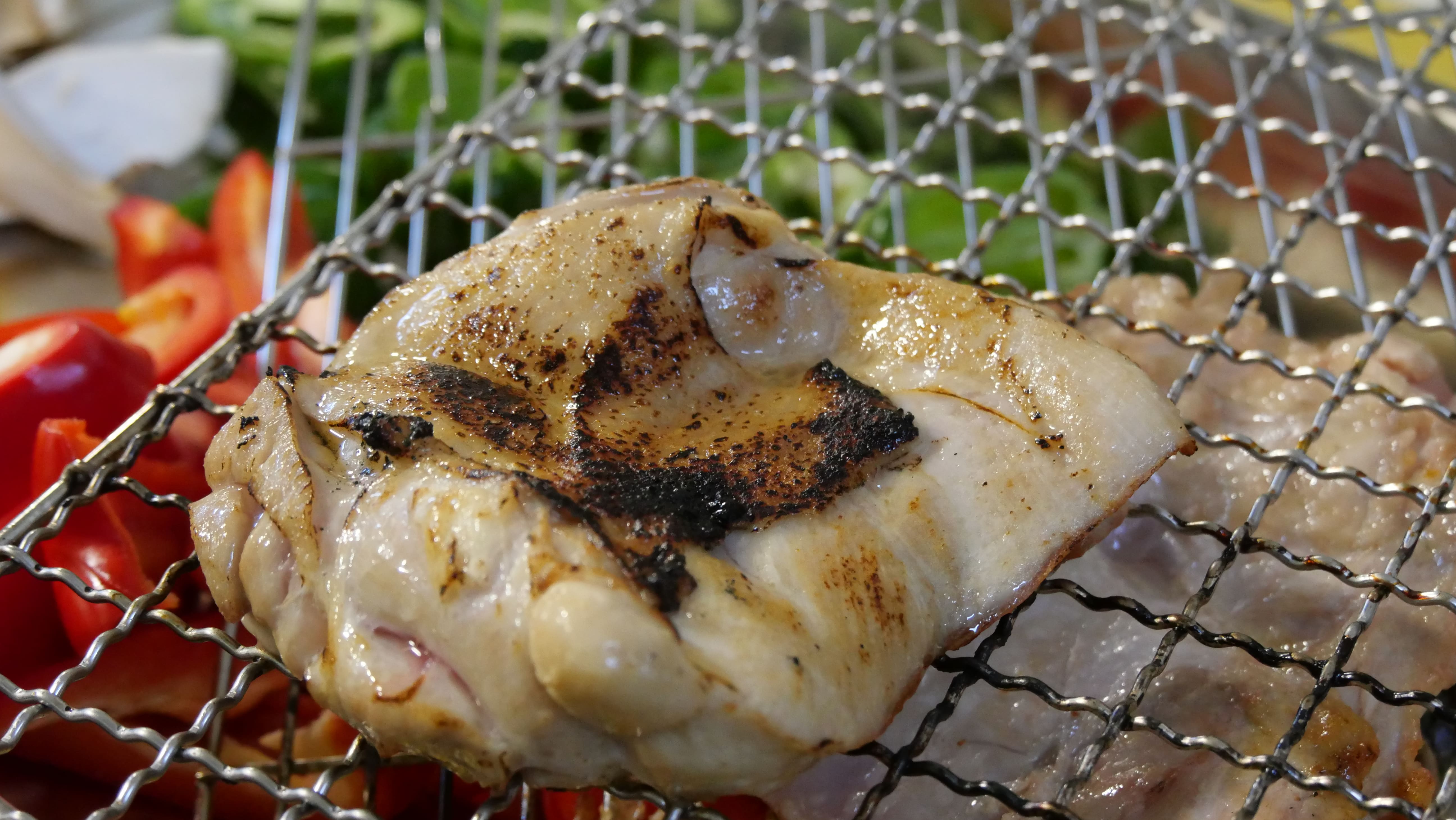 肉の焼成（焼成状況は開発段階です）