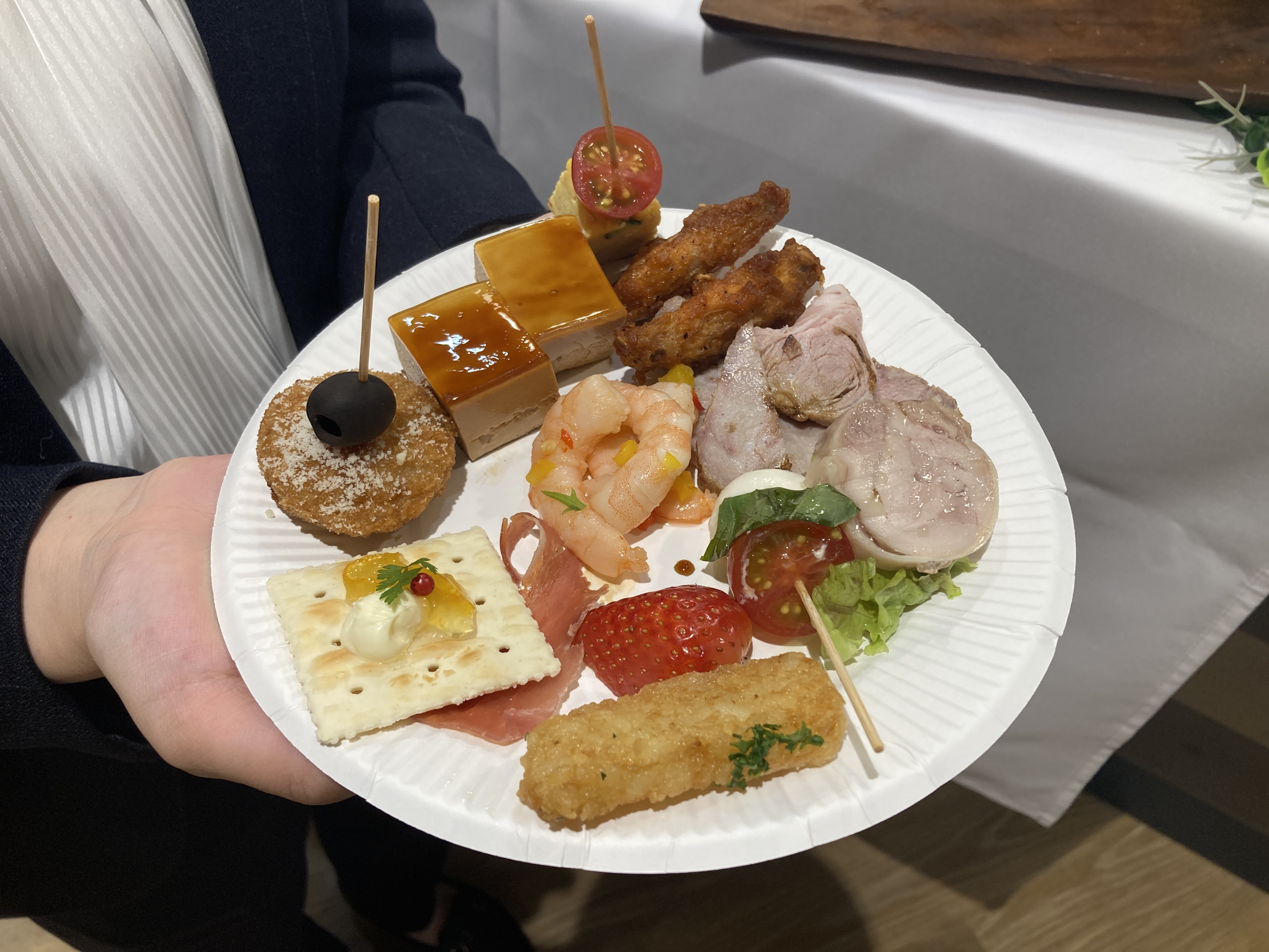 盛り付けるとより一層美味しそうです